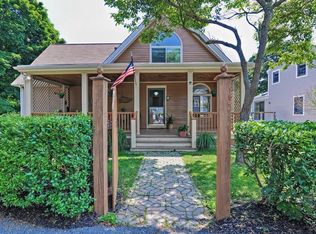 80 Fox Hill Rd, Nahant, MA 01908