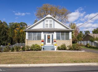 239 Woodland Ave, Blackwood, NJ 08012