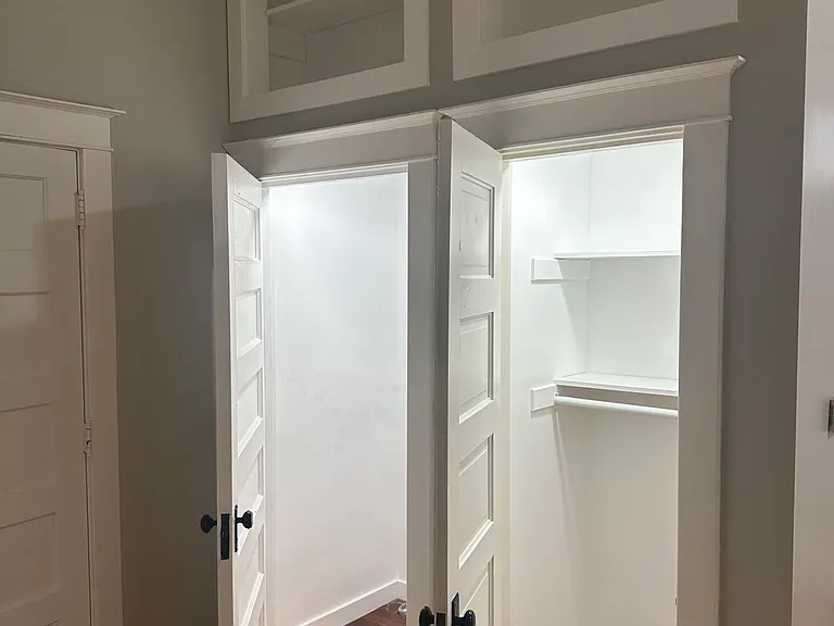 149 Vernon Ave #3 — Photo 8