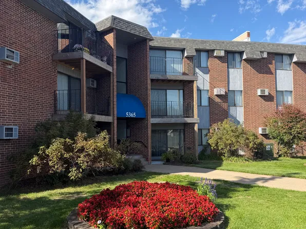 Lake Cove Village Apartments