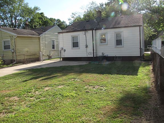 2nd image of 15884 Woodworth St