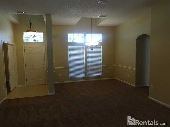 2nd image of 1446 Lindseys Crossing Dr