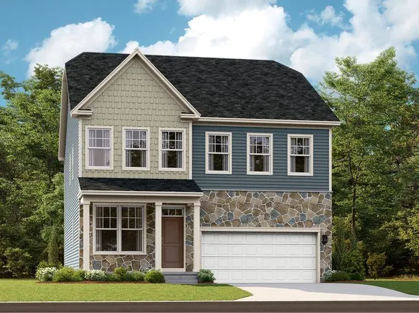 17 Whispering Brook Ln #493, Ranson, WV 25438