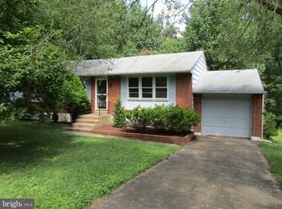 135 Woodshade Dr, Newark, DE 19702