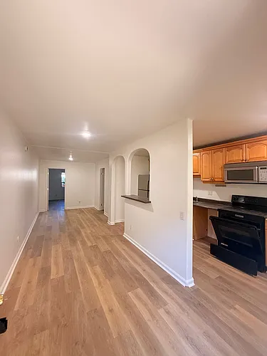2126 Castillo St #5 Photo 1