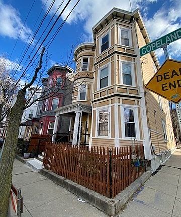 2nd image of 49 Copeland St #1