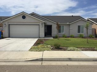 1929 Diamond Ave, Sanger, CA 93657