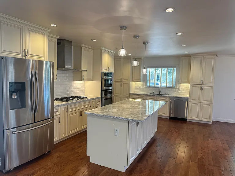 2543 Plumleigh Dr — Photo 12