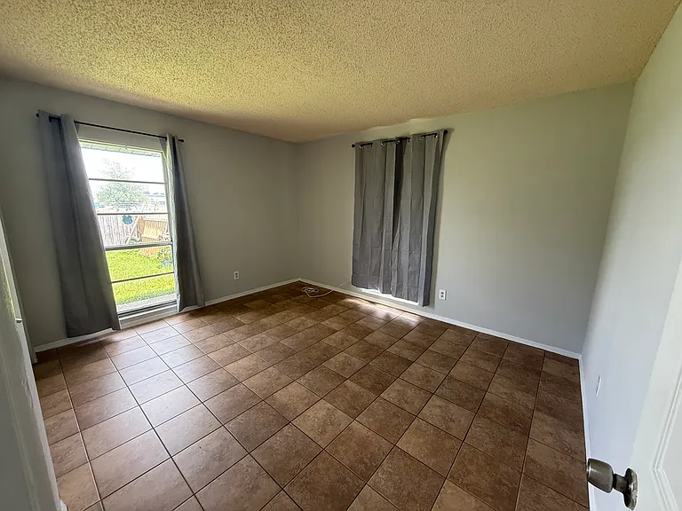 4140 Fargo St N #A — Photo 5