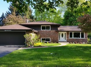 819 E Gardenia Ln, Palatine, IL