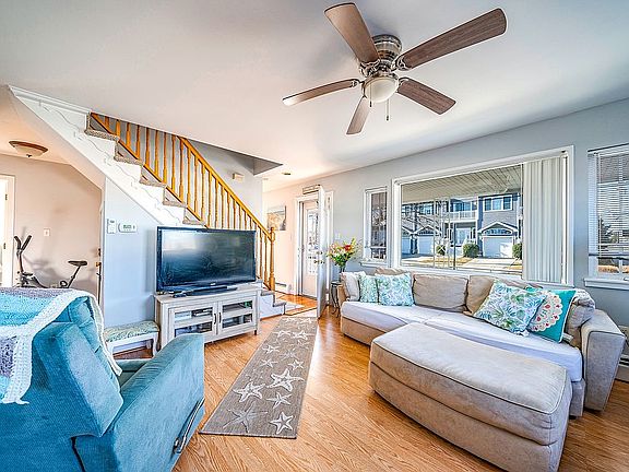 4th image of 103 E Cresse Ave