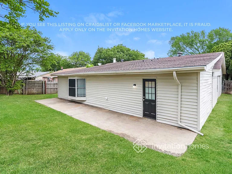 1613 Willowbrook St — Photo 15