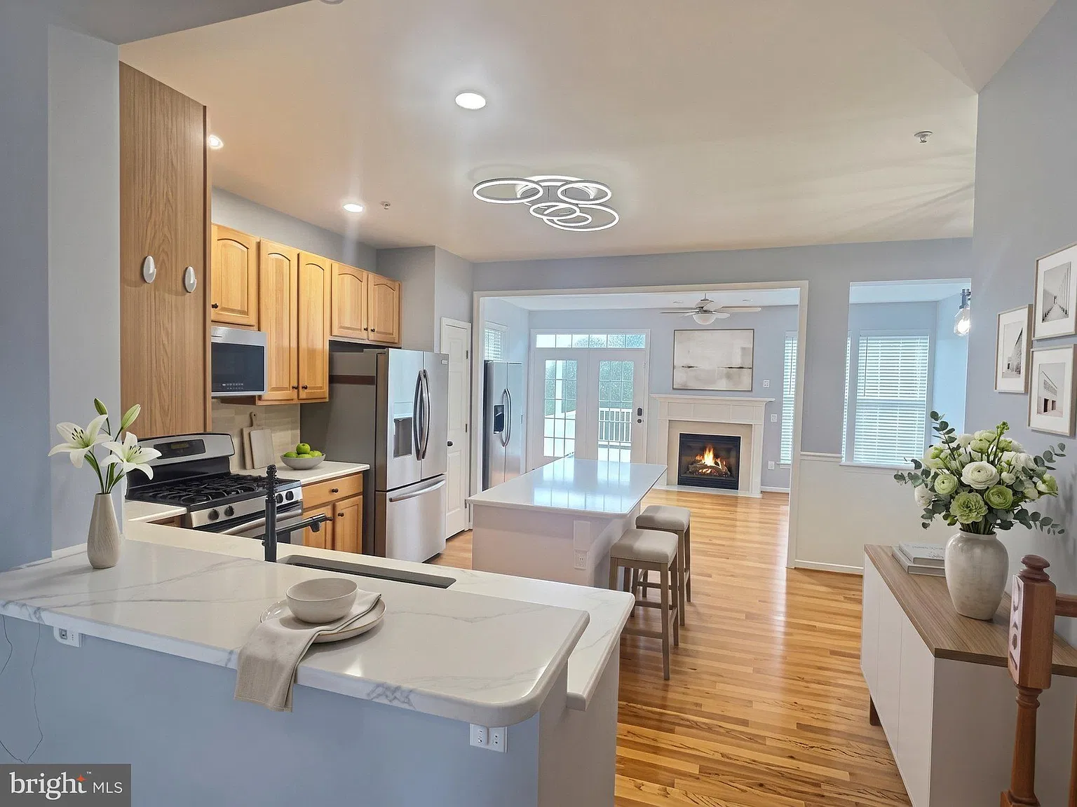 4 bed, 3.5 bath, 2652 sqft, $2,950 — Photo 3