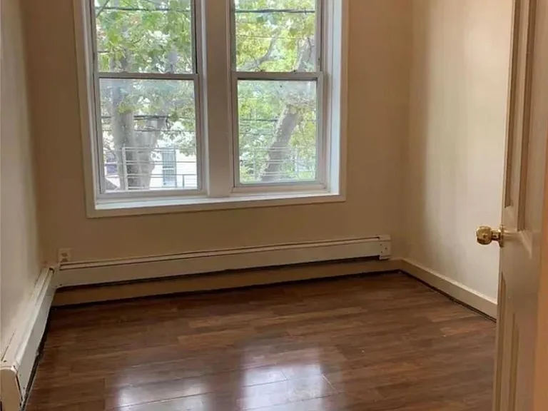 1132 Blake Ave #2R — Photo 1