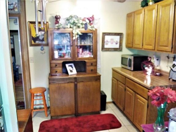 3rd image of 1420 Periwinkle Ave