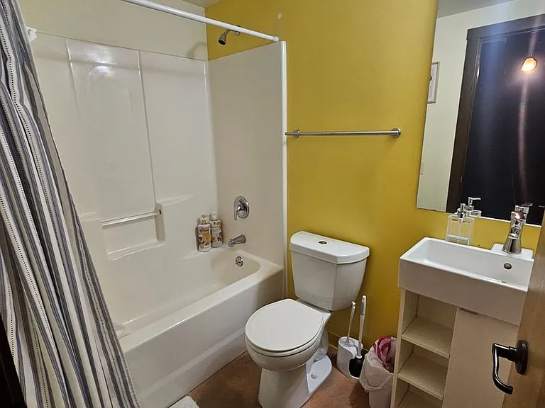 2600 Montana Ave — Photo 5
