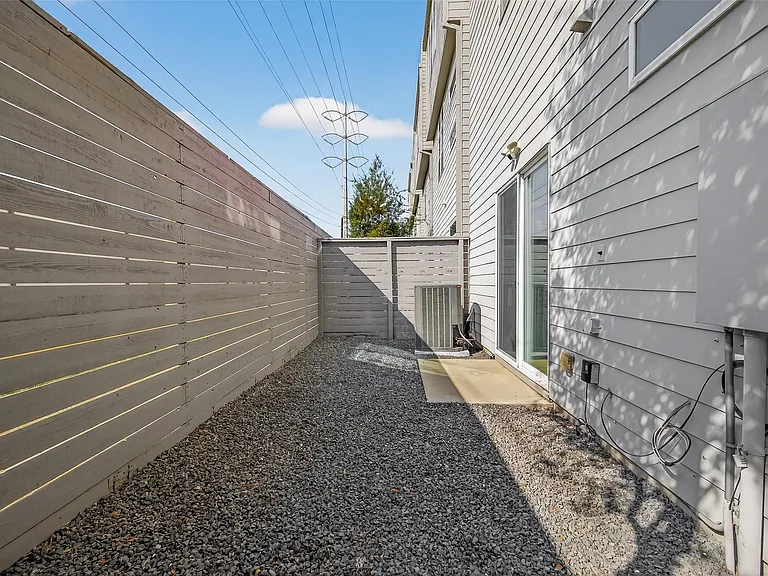 5919 E Post Oak Ln — Photo 37
