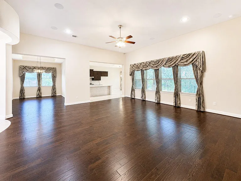 365 Arapaho Dr — Photo 8