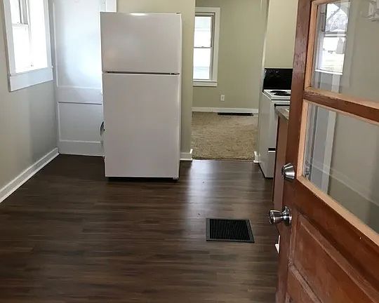 5th image of 1529 Ashley Ave