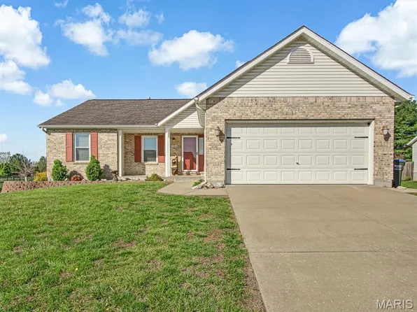 135 Westview Pl, Waterloo, IL 62298