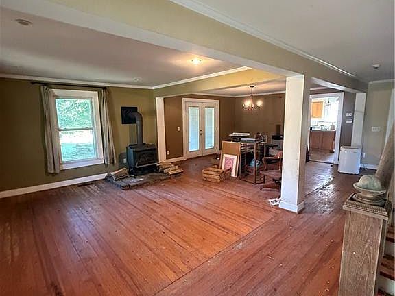3rd image of 244 Carl Snider Rd