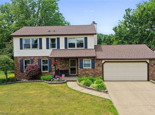 9569 Graystone Ln, Mentor, OH 44060
