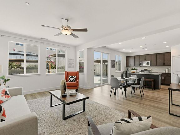 4th image of 1207 Walker Peak Way
