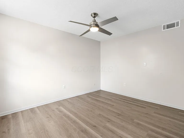 5175 Threshing Ct — Photo 9