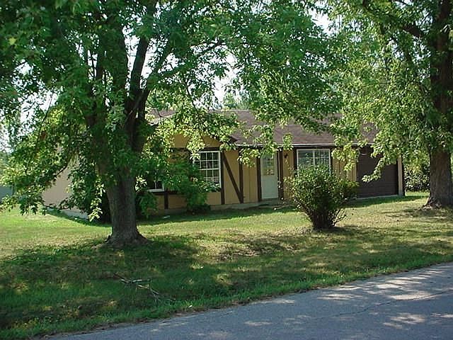 1st image of 111 Evergreen St