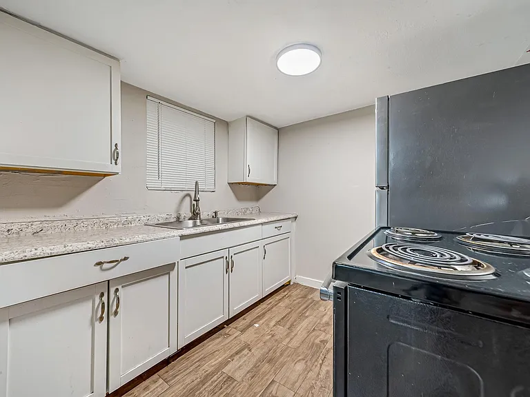 217 Johnson St #1 — Photo 15