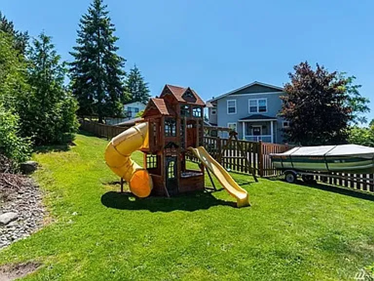 1119 N Waugh Rd — Photo 22