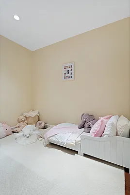 Sold by BLU Real Estate | media 6