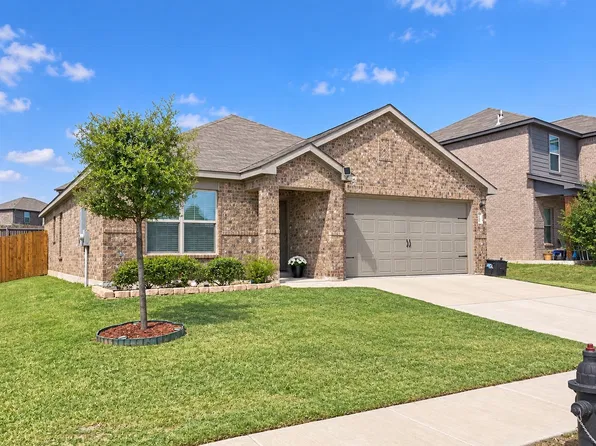 220 Drifter Dr, Newark, TX 76071
