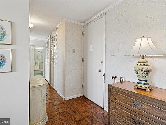 3rd image of 1001 City Ave #W-1004