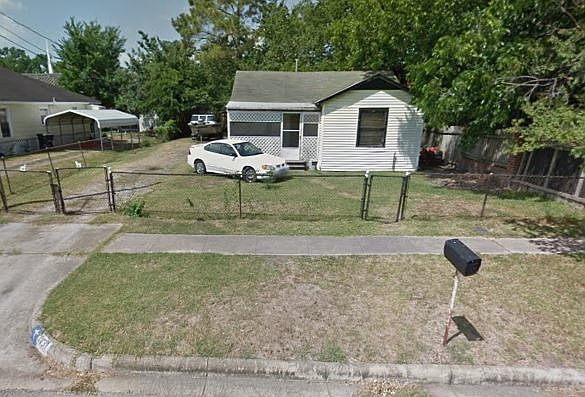 1st image of 3831 Beaver Dr
