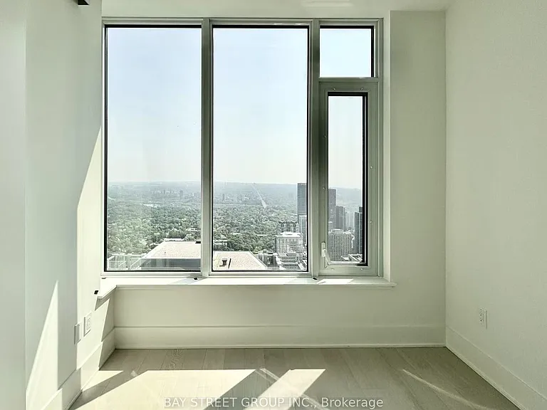 11 Yorkville Ave #6006 — Photo 14