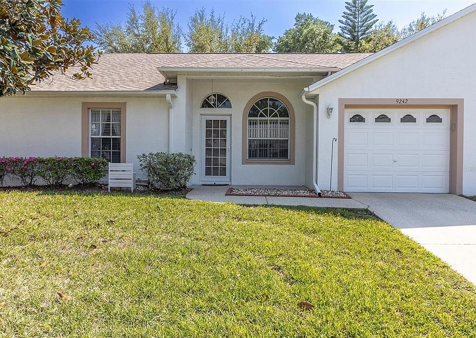 1st image of 9242 Santa Monica Way