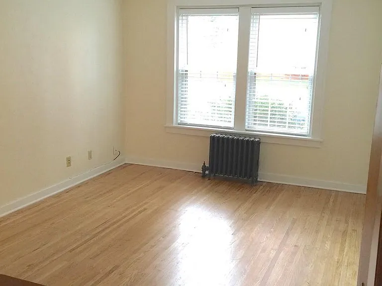 living room without carpet