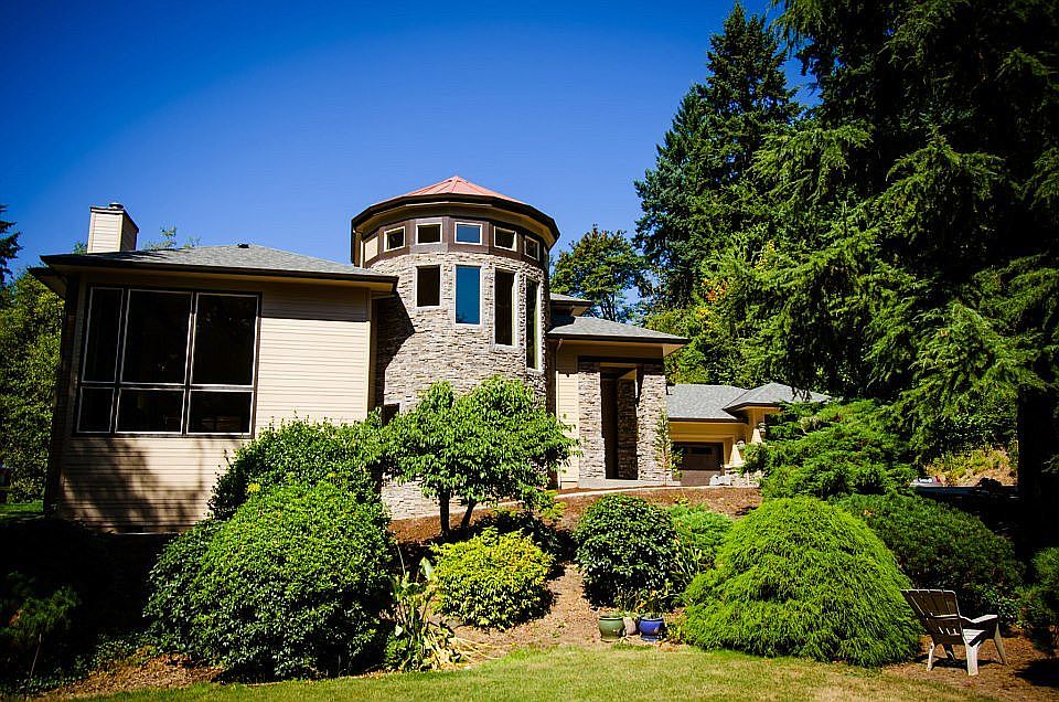 2nd image of 6924 SE Barbara Welch Rd