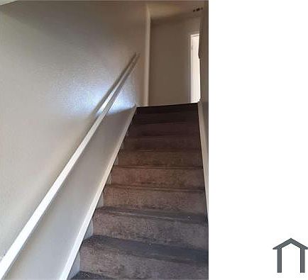 3rd image of 1938 Cranford Dr APT 8