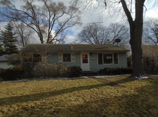 443 W Oriole Trl, Cary, IL 60013