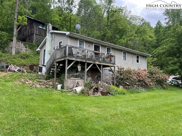 125 Parker Cove Road, Weaverville, NC 28787