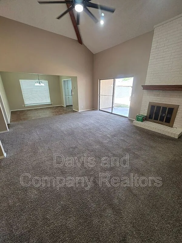 Studio, 1711 sqft, $2,000 — Photo 4
