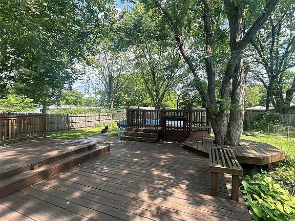 5th image of 840 Campion Ln