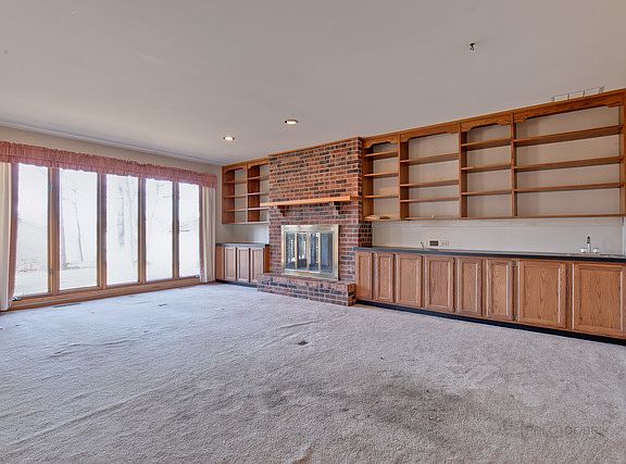5th image of 26340 N Walnut Ave