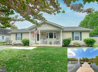 17661 Lawrence St, Saint Inigoes, MD 20684