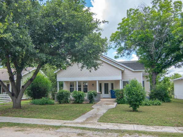 1512 Vincent St, Brownwood, TX 76801