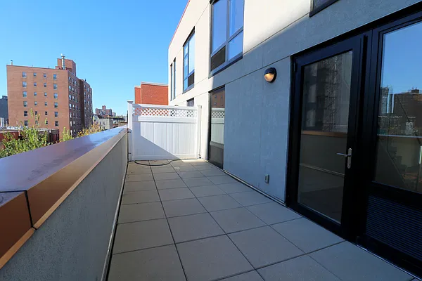 Rented by Akam Sales and Brokerage | media 4