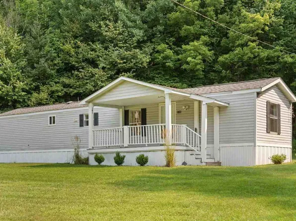 5346 Dingman School Rd, East Jordan, MI 49727