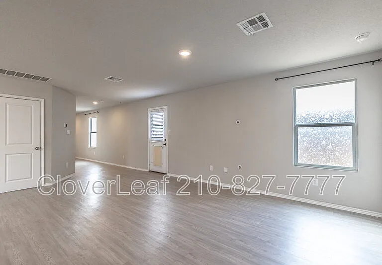 547 Filibusters Trl — Photo 9
